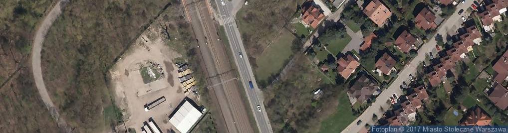 Zdjęcie satelitarne Kapliczka, Figura Świętych, Krzyż