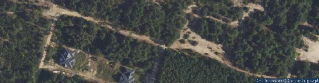 Zdjęcie satelitarne Kapliczka, Figura Świętych, Krzyż