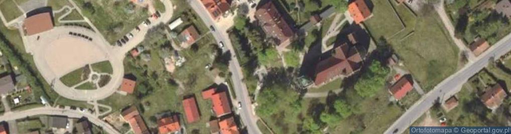 Zdjęcie satelitarne Kapliczka, Figura Świętych, Krzyż