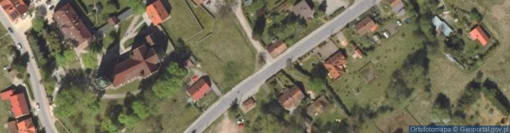 Zdjęcie satelitarne Kapliczka, Figura Świętych, Krzyż