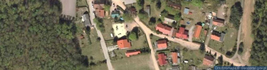 Zdjęcie satelitarne Kapliczka, Figura Świętych, Krzyż