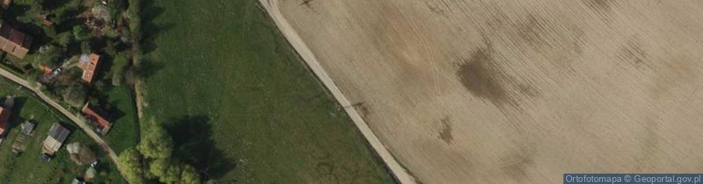 Zdjęcie satelitarne Kapliczka, Figura Świętych, Krzyż