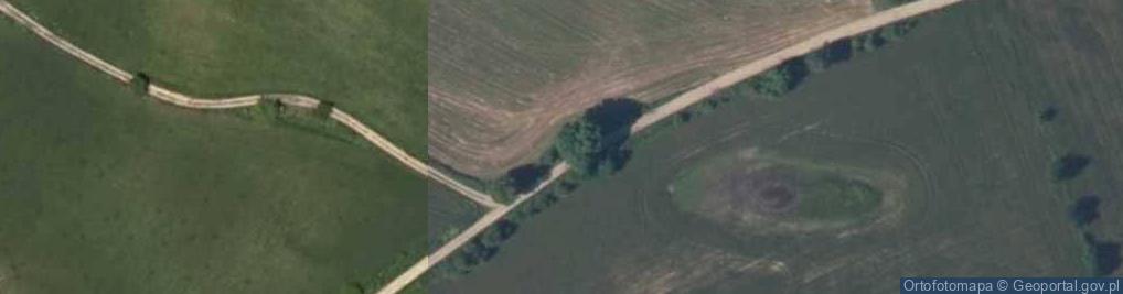 Zdjęcie satelitarne Kapliczka, Figura Świętych, Krzyż