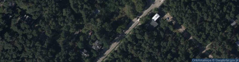 Zdjęcie satelitarne Kapliczka, Figura Świętych, Krzyż