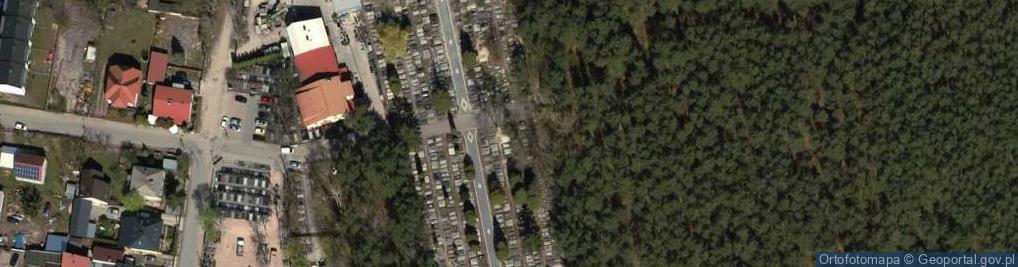 Zdjęcie satelitarne Kapliczka, Figura Świętych, Krzyż