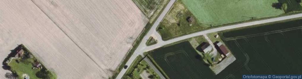 Zdjęcie satelitarne Kapliczka, Figura Świętych, Krzyż