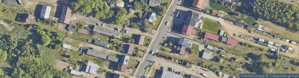 Zdjęcie satelitarne Kapliczka, Figura Świętych, Krzyż