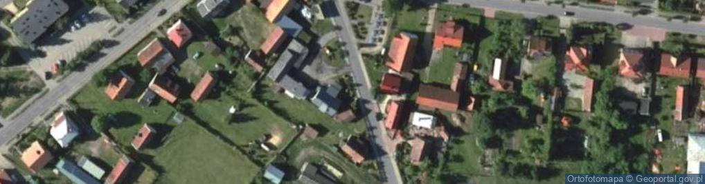 Zdjęcie satelitarne Kapliczka, Figura Świętych, Krzyż
