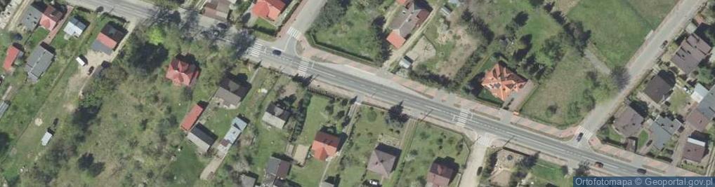 Zdjęcie satelitarne Kapliczka, Figura Świętych, Krzyż