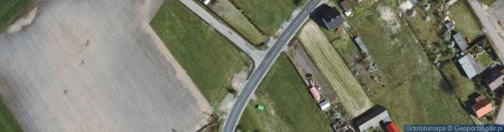 Zdjęcie satelitarne Kapliczka, Figura Świętych, Krzyż