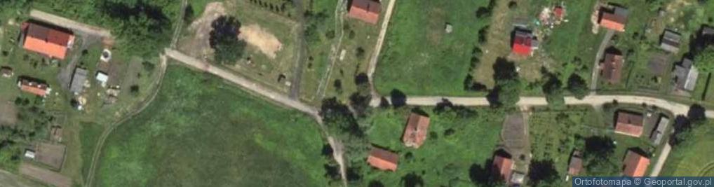 Zdjęcie satelitarne Kapliczka, Figura Świętych, Krzyż