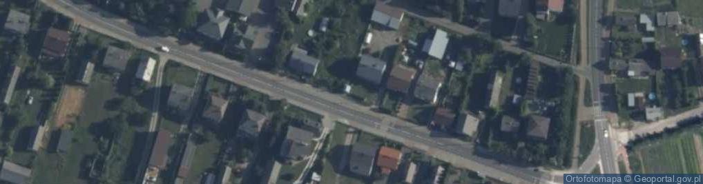 Zdjęcie satelitarne Kapliczka, Figura Świętych, Krzyż