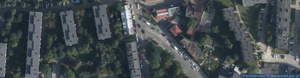 Zdjęcie satelitarne Kapliczka, Figura Świętych, Krzyż