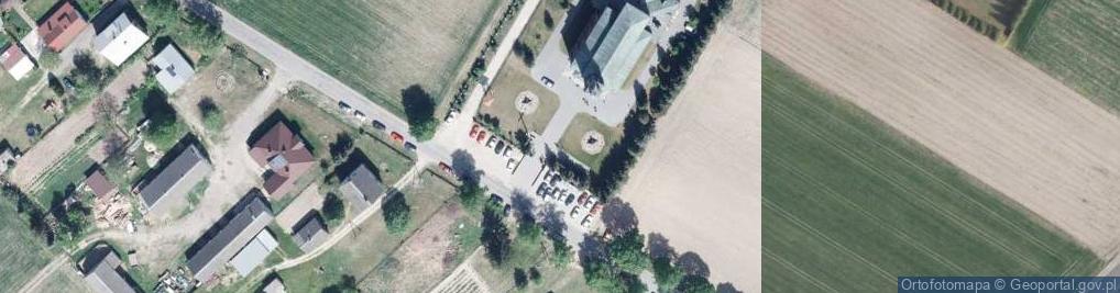 Zdjęcie satelitarne Kapliczka, Figura Świętych, Krzyż