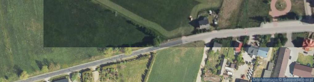 Zdjęcie satelitarne Kapliczka, Figura Świętych, Krzyż