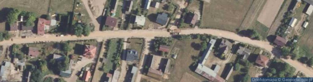 Zdjęcie satelitarne Kapliczka, Figura Świętych, Krzyż