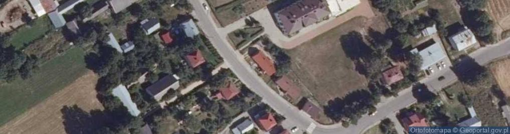 Zdjęcie satelitarne Kapliczka, Figura Świętych, Krzyż