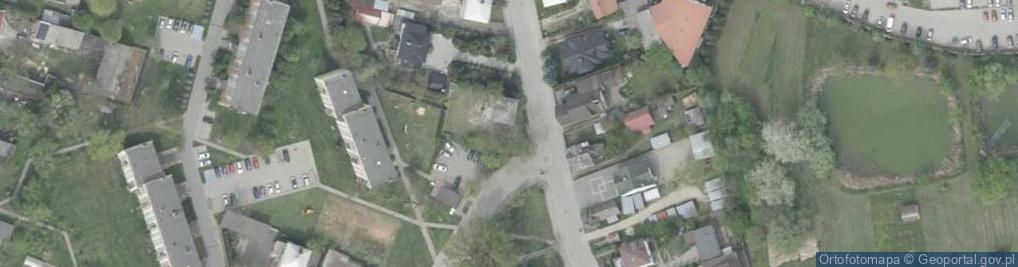 Zdjęcie satelitarne Kapliczka, Figura Świętych, Krzyż