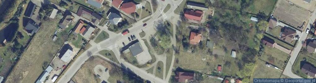 Zdjęcie satelitarne Kapliczka, Figura Świętych, Krzyż