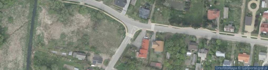 Zdjęcie satelitarne Kapliczka, Figura Świętych, Krzyż