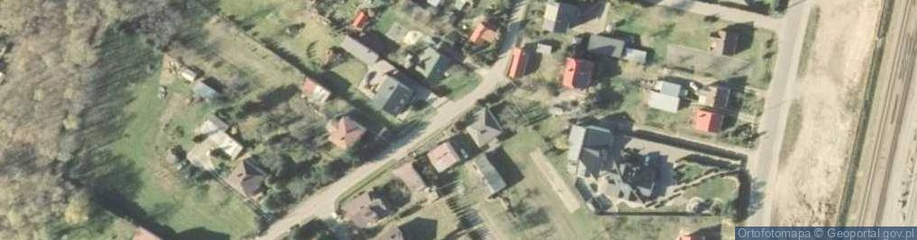 Zdjęcie satelitarne Kapliczka, Figura Świętych, Krzyż