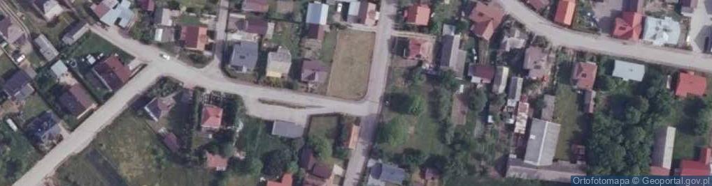 Zdjęcie satelitarne Kapliczka, Figura Świętych, Krzyż