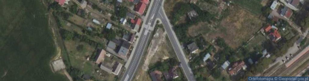 Zdjęcie satelitarne Kapliczka, Figura Świętych, Krzyż