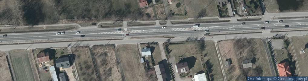 Zdjęcie satelitarne Kapliczka, Figura Świętych, Krzyż