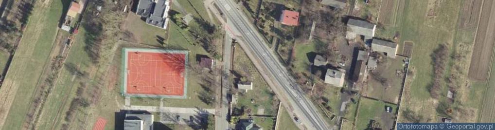 Zdjęcie satelitarne Kapliczka, Figura Świętych, Krzyż