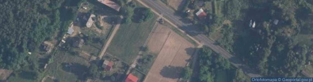 Zdjęcie satelitarne Kapliczka, Figura Świętych, Krzyż