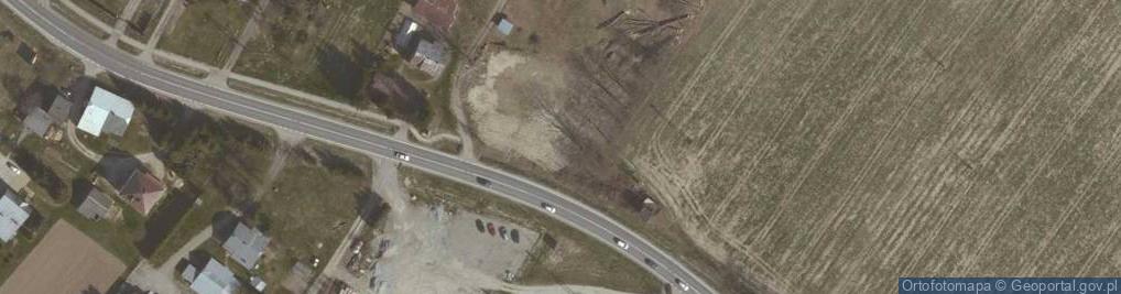 Zdjęcie satelitarne Kapliczka, Figura Świętych, Krzyż
