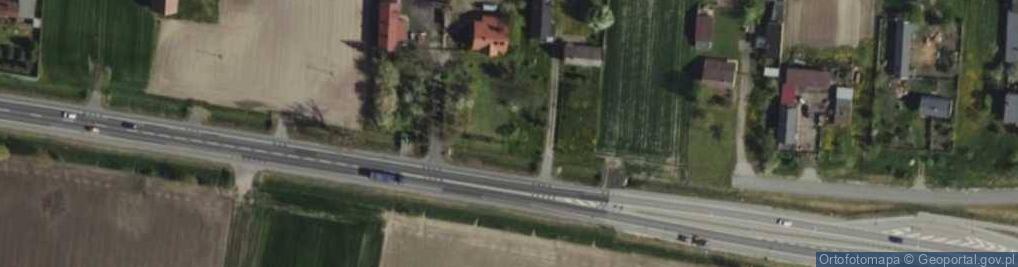 Zdjęcie satelitarne Kapliczka, Figura Świętych, Krzyż