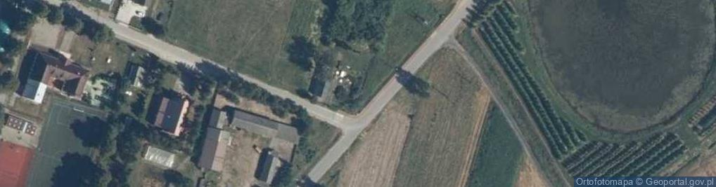 Zdjęcie satelitarne Kapliczka, Figura Świętych, Krzyż