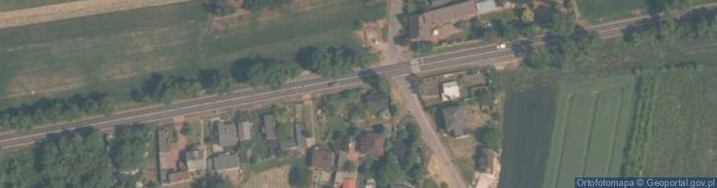 Zdjęcie satelitarne Kapliczka, Figura Świętych, Krzyż
