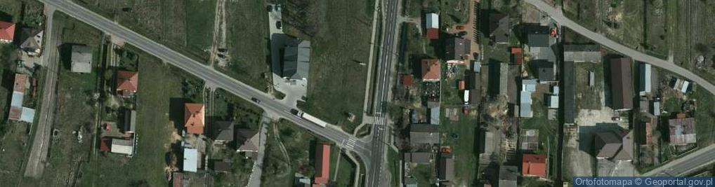 Zdjęcie satelitarne Kapliczka, Figura Świętych, Krzyż