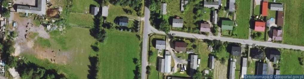 Zdjęcie satelitarne Kapliczka, Figura Świętych, Krzyż