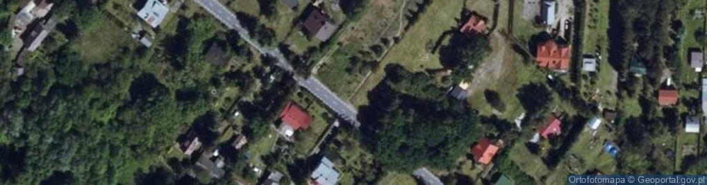 Zdjęcie satelitarne Kapliczka, Figura Świętych, Krzyż