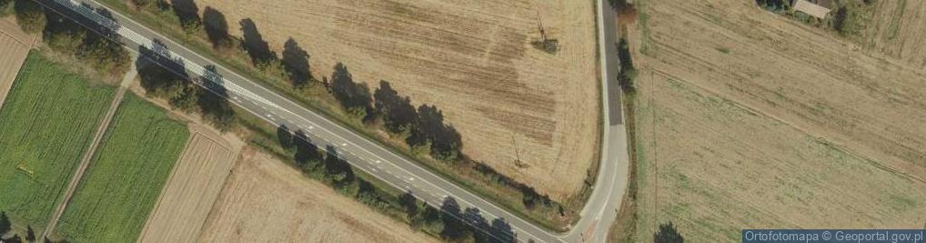 Zdjęcie satelitarne Kapliczka, Figura Świętych, Krzyż