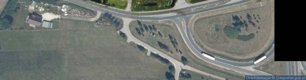 Zdjęcie satelitarne Kapliczka, Figura Świętych, Krzyż