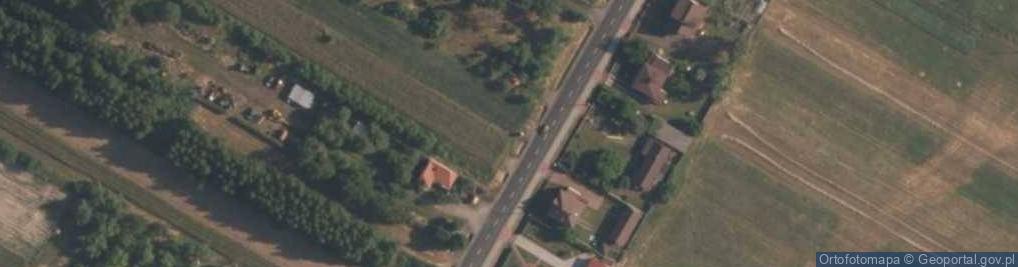 Zdjęcie satelitarne Kapliczka, Figura Świętych, Krzyż