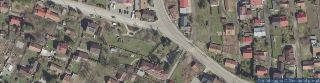 Zdjęcie satelitarne Kapliczka, Figura Świętych, Krzyż
