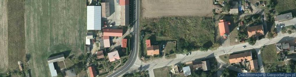 Zdjęcie satelitarne Kapliczka, Figura Świętych, Krzyż