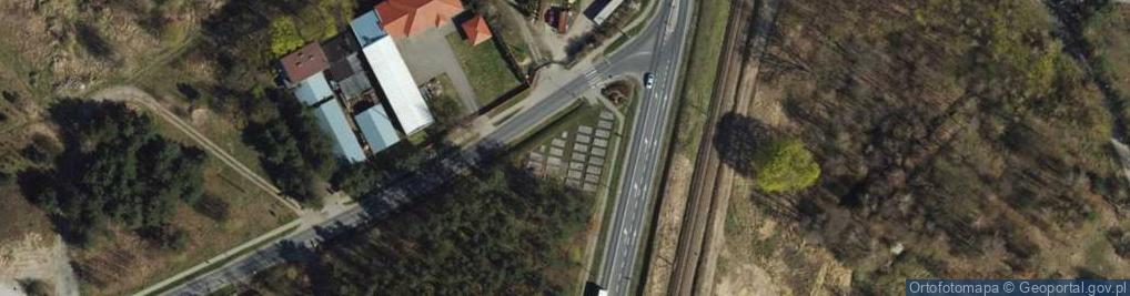 Zdjęcie satelitarne Kapliczka, Figura Świętych, Krzyż