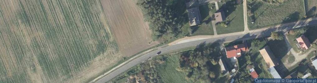 Zdjęcie satelitarne Kapliczka, Figura Świętych, Krzyż