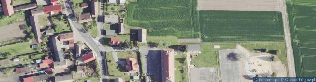 Zdjęcie satelitarne Kapliczka, Figura Świętych, Krzyż