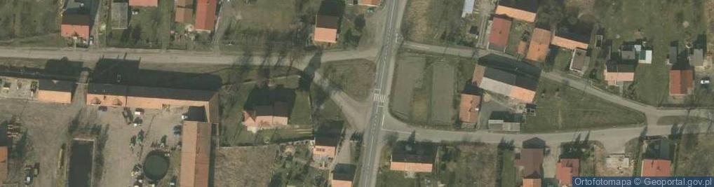 Zdjęcie satelitarne Kapliczka, Figura Świętych, Krzyż