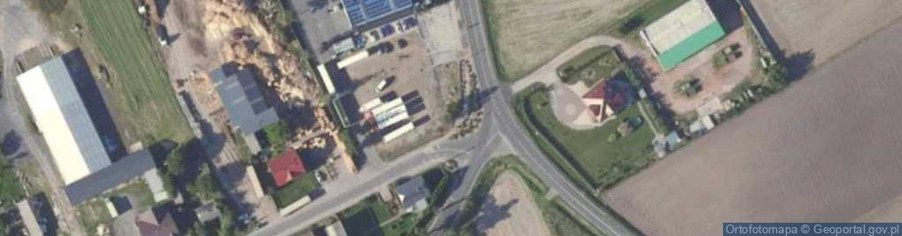 Zdjęcie satelitarne Kapliczka, Figura Świętych, Krzyż