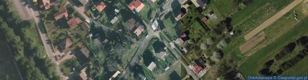 Zdjęcie satelitarne Kapliczka, Figura Świętych, Krzyż