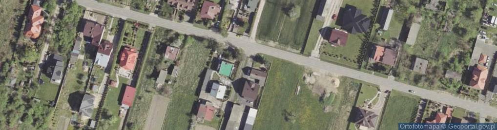 Zdjęcie satelitarne Kapliczka, Figura Świętych, Krzyż