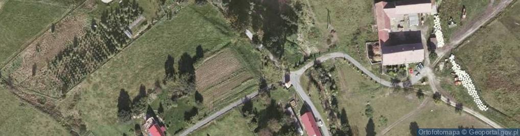 Zdjęcie satelitarne Kapliczka, Figura Świętych, Krzyż